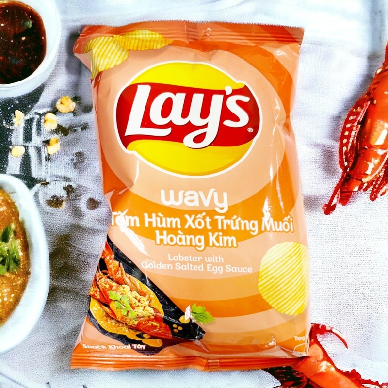 Lay's Lobster Flavored Chips with Golden Salted Egg Sauce - Bulk Offer for Retailers &amp; Wholesalers - 90 G * 40 Bags
